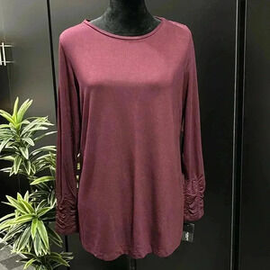 Alfani Woman Ruched cuffs, long sleeve, boat neck,stretch T-shirt maroon